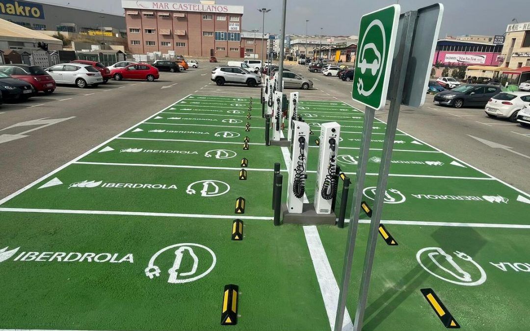 PRVE (punto de recarga vehículo eléctrico) en Leroy Merlin, Elche